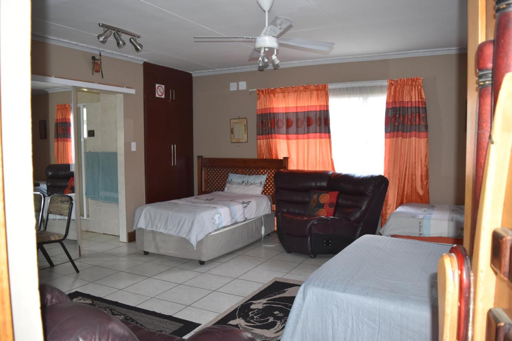 African Elephant Guesthouse Germiston Exterior photo